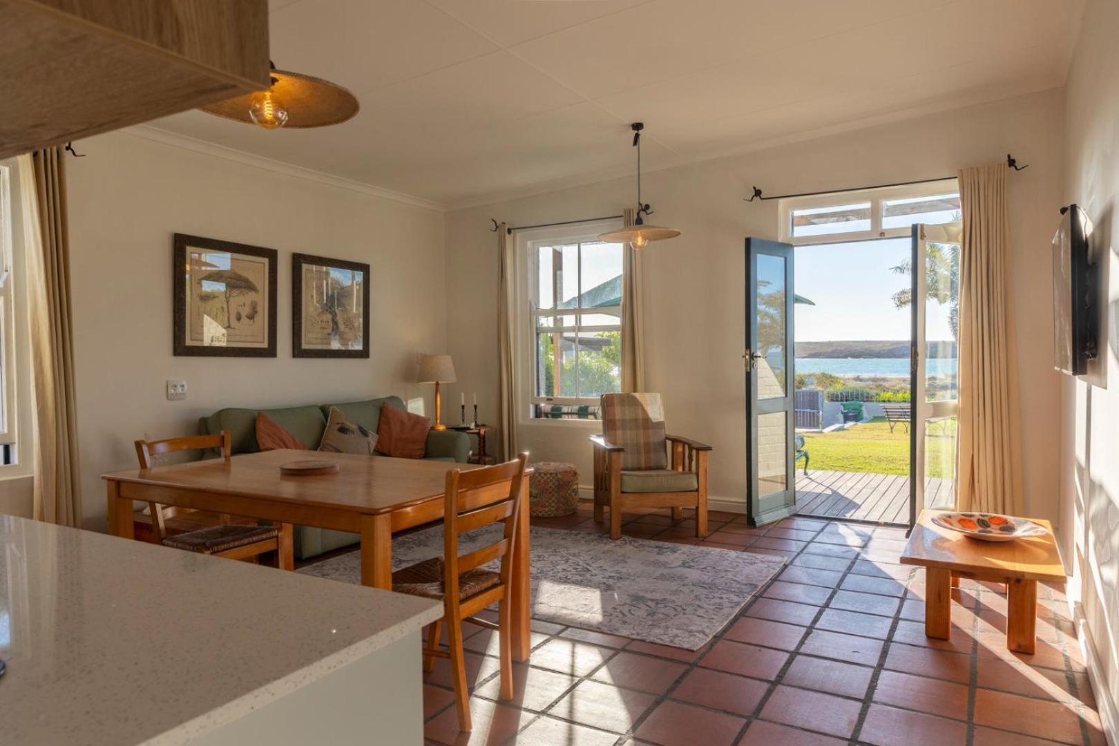 House Apartment *